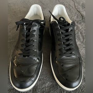 Authentic Louis Vuitton Men's Rivoli Sneakers